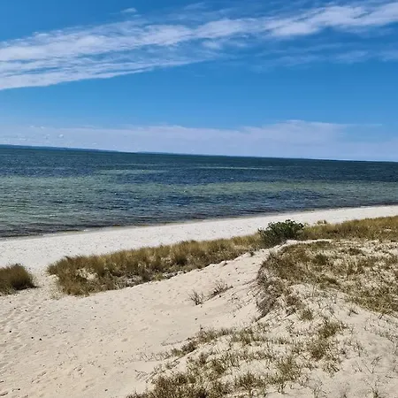 Przyczepa Abordaz Na Campingu Kormoran キャンプ場