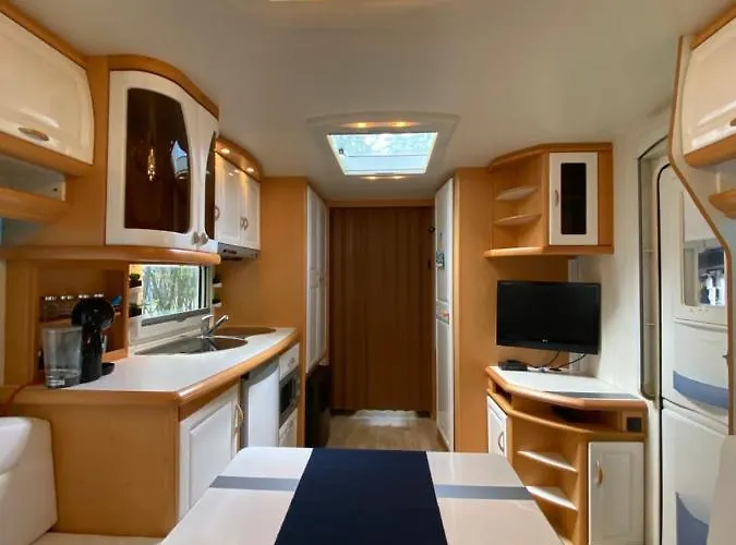 营地 Przyczepa Abordaz Na Campingu Kormoran *